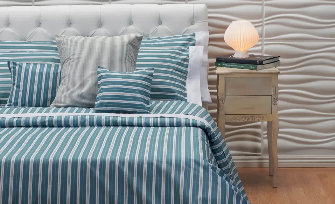 A813-8-DOMINIC SMOKE